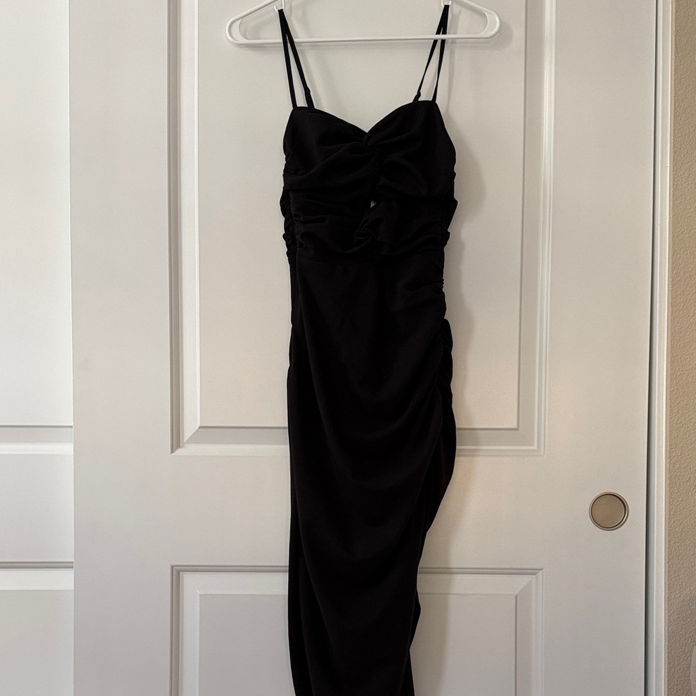 Abercrombie & Fitch Black Ruched Spaghetti-Strap Midi Dress